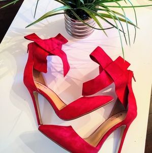 Women's Red Stiletto size9